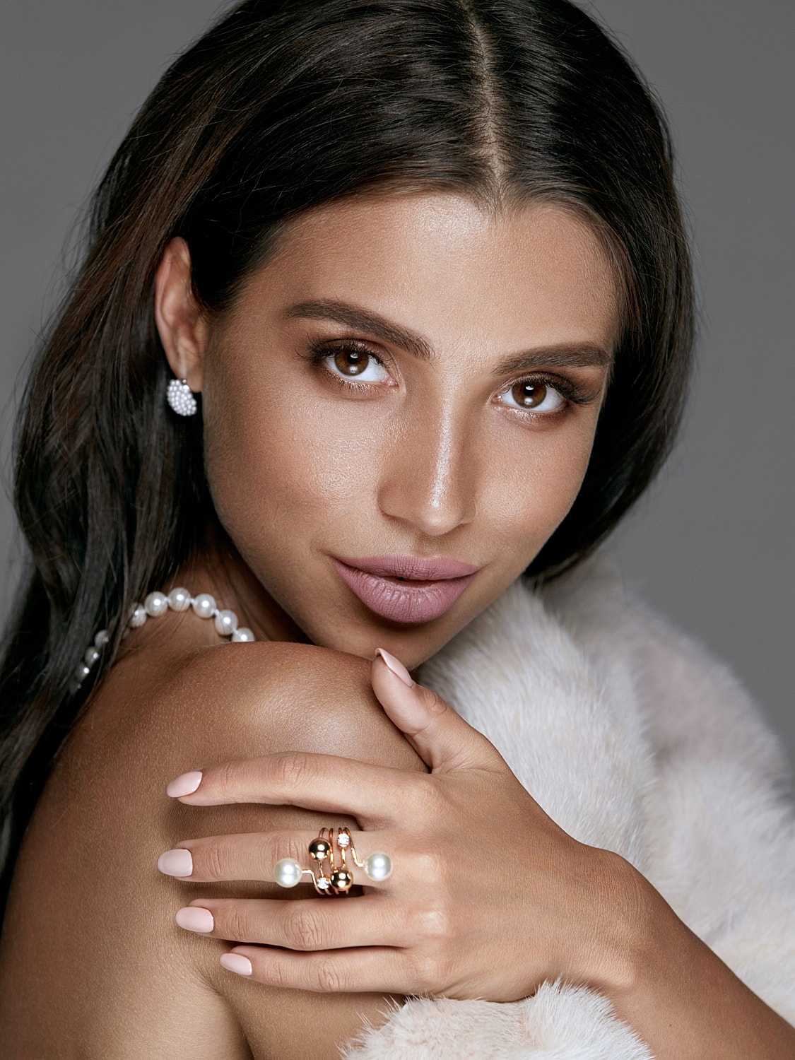 manhattan weight loss model smiling